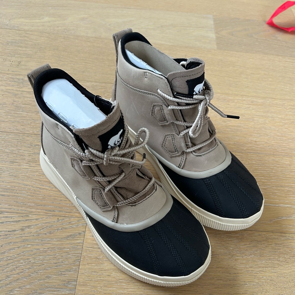 Sorel Out N About Classic Waterproof Size 9